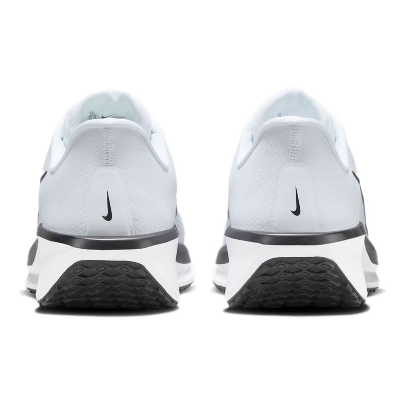 Zapato-Hombre-Nike-Nike-Quest-6-People-Plays-