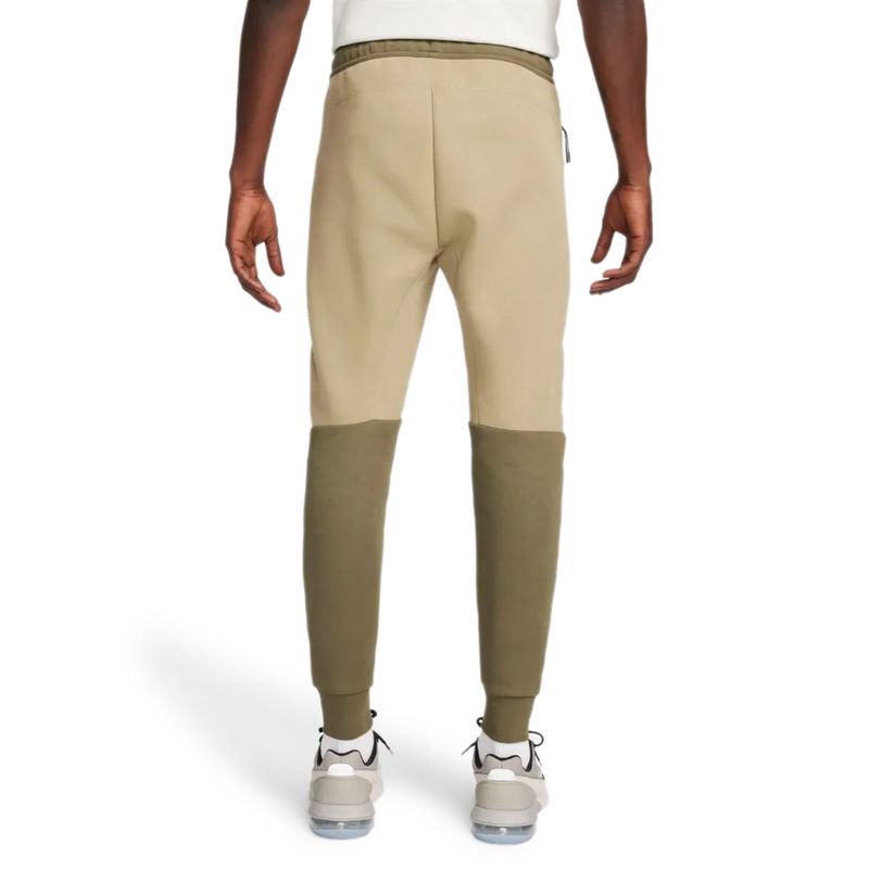 Pantalon-Hombre-Nike-M-Nk-Tch-Flc-Jggr-People-Plays-