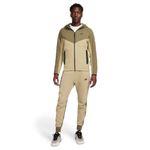 Pantalon-Hombre-Nike-M-Nk-Tch-Flc-Jggr-People-Plays-